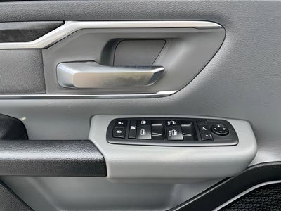 2019 RAM 1500 Big Horn/Lone Star Crew Cab 4x4 5'7" Box