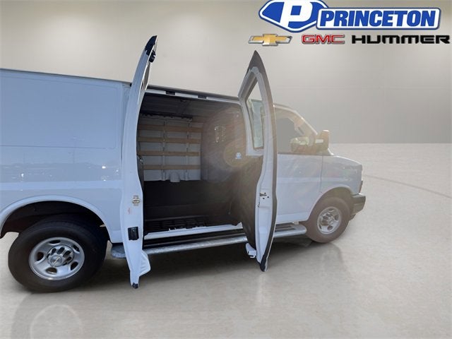 2023 Chevrolet Express Cargo 2500 WT
