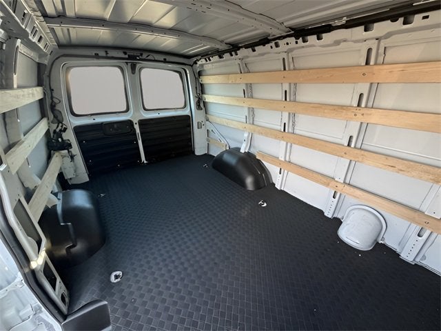 2023 Chevrolet Express Cargo 2500 WT