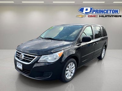 2013 Volkswagen Routan SE w/RSE & Navigation