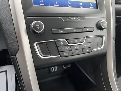 2020 Ford Fusion SE