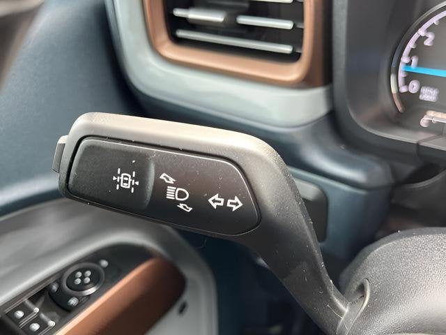 2022 Ford Maverick XL