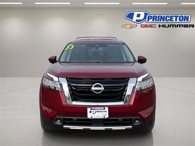2023 Nissan Pathfinder Platinum