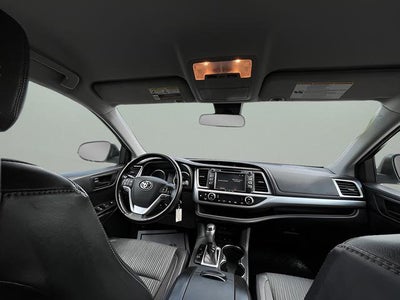 2018 Toyota Highlander LE
