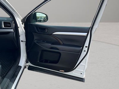 2018 Toyota Highlander LE