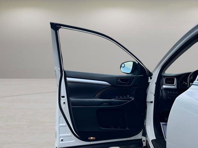 2018 Toyota Highlander LE
