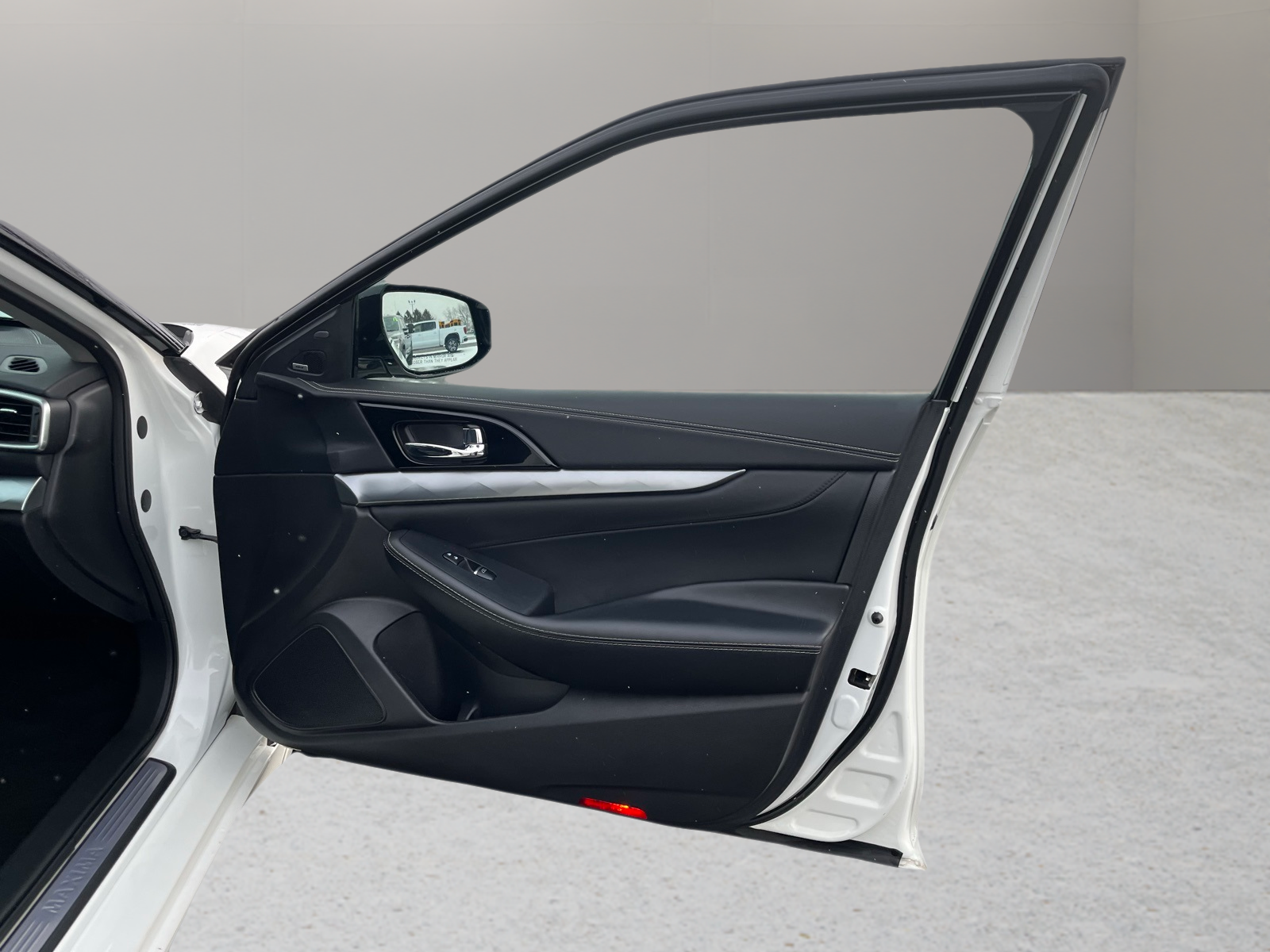 2023 Nissan Maxima 3.5 SL