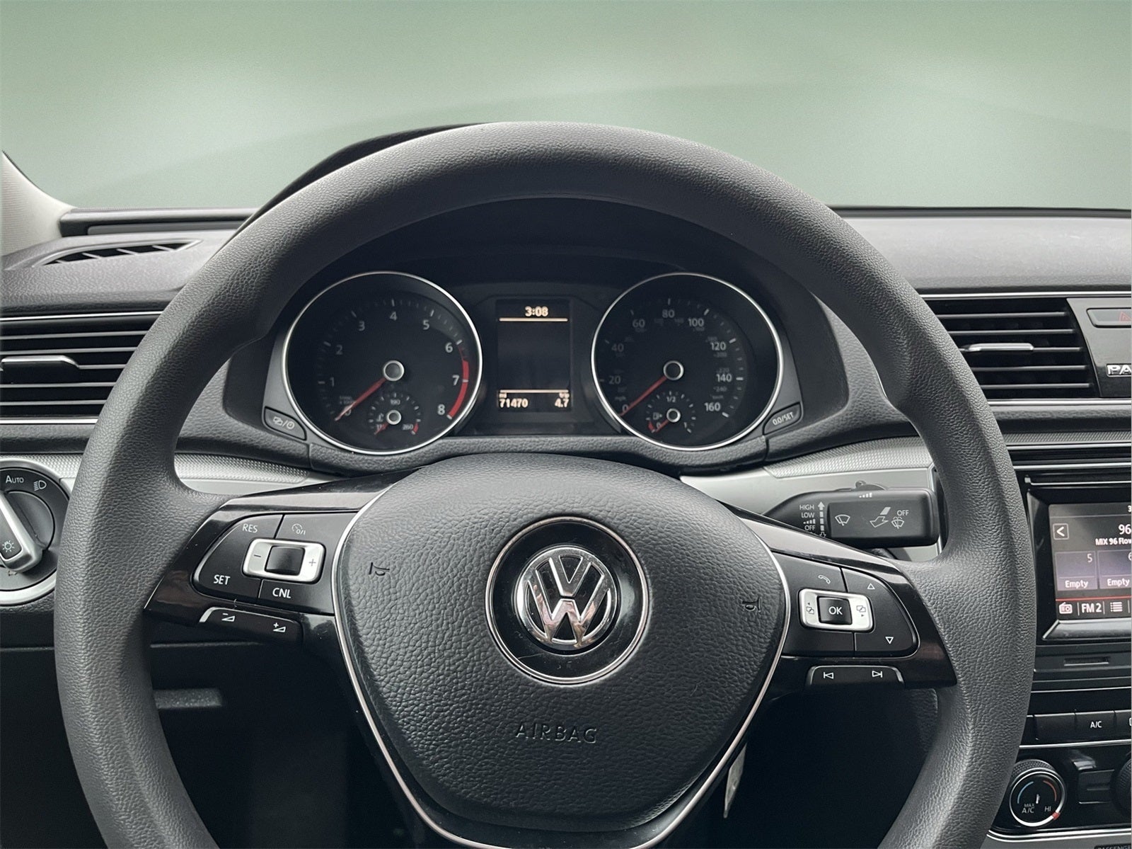 2018 Volkswagen Passat Base