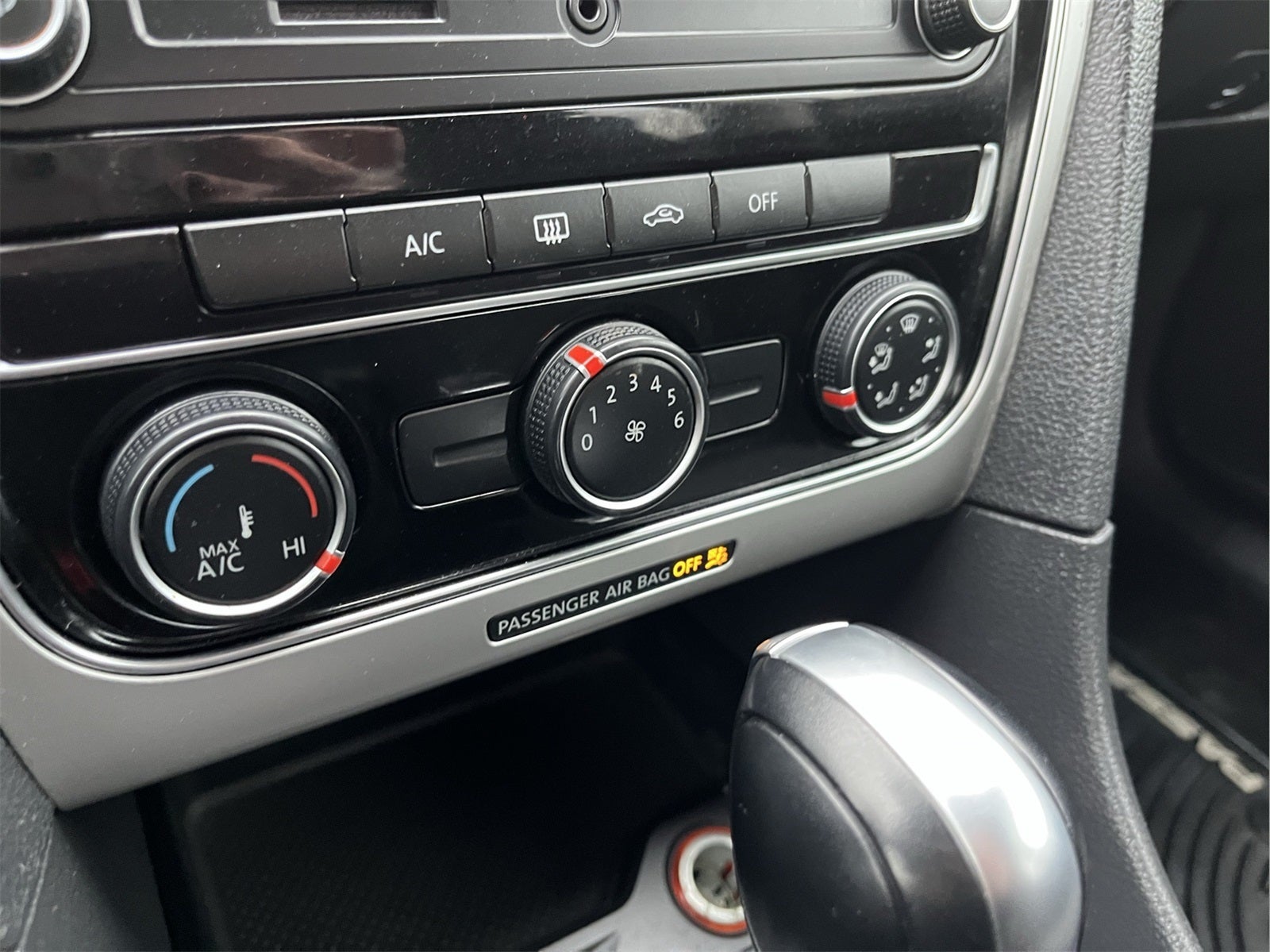 2018 Volkswagen Passat Base