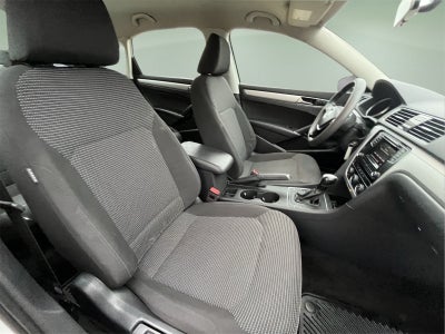 2018 Volkswagen Passat Base