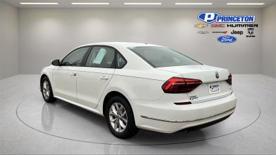 2018 Volkswagen Passat Base