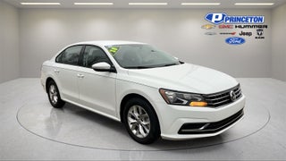 2018 Volkswagen Passat Base