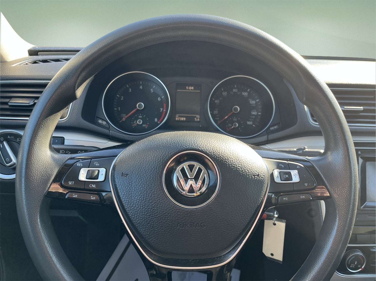 2018 Volkswagen Passat Base