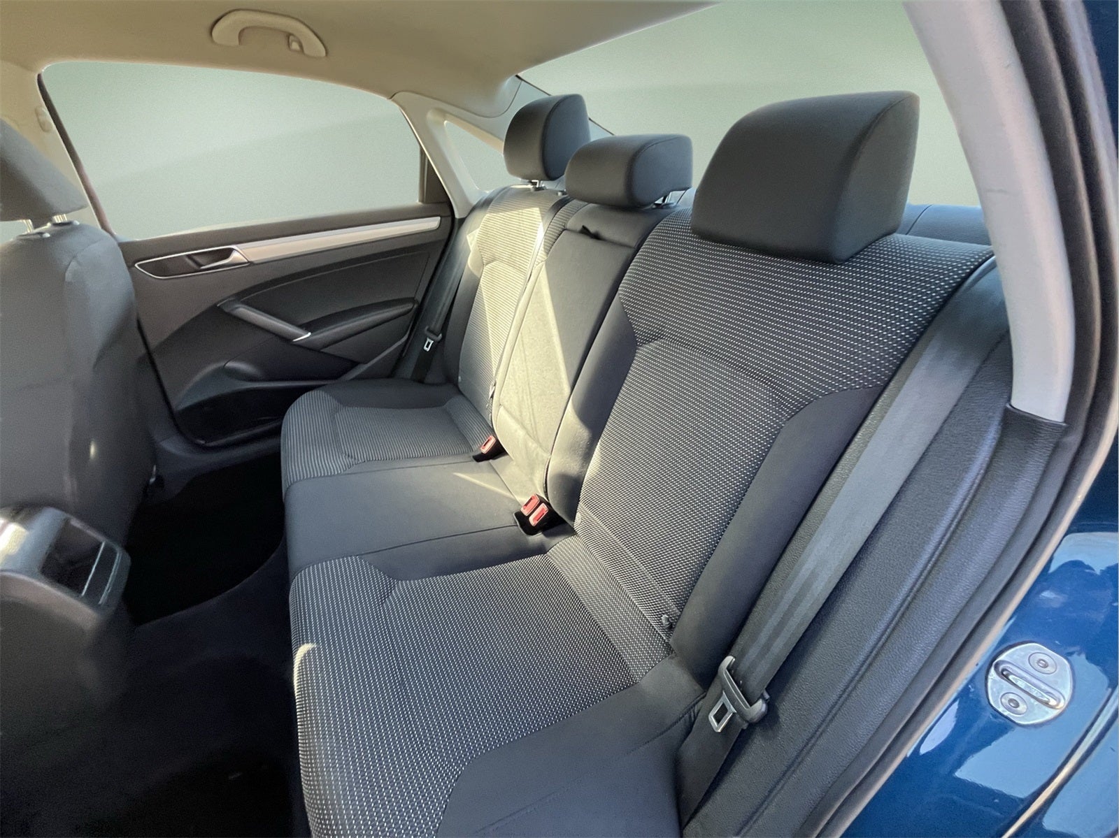 2018 Volkswagen Passat Base