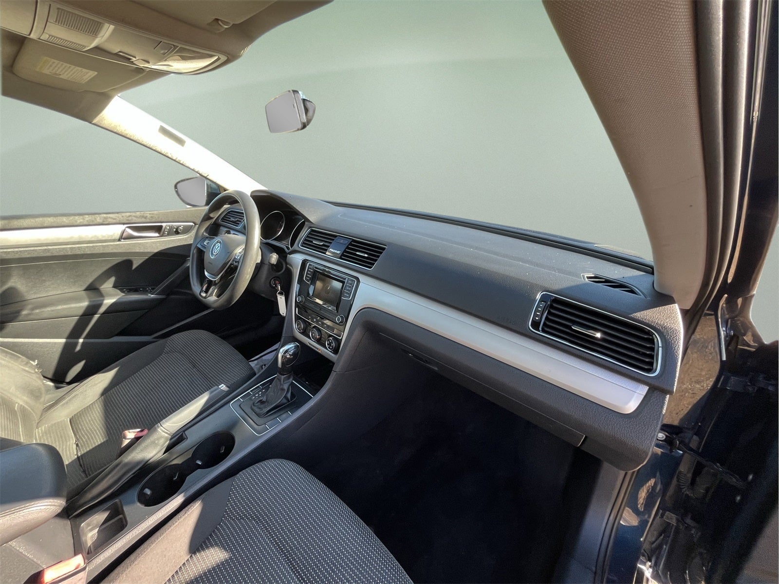 2018 Volkswagen Passat Base