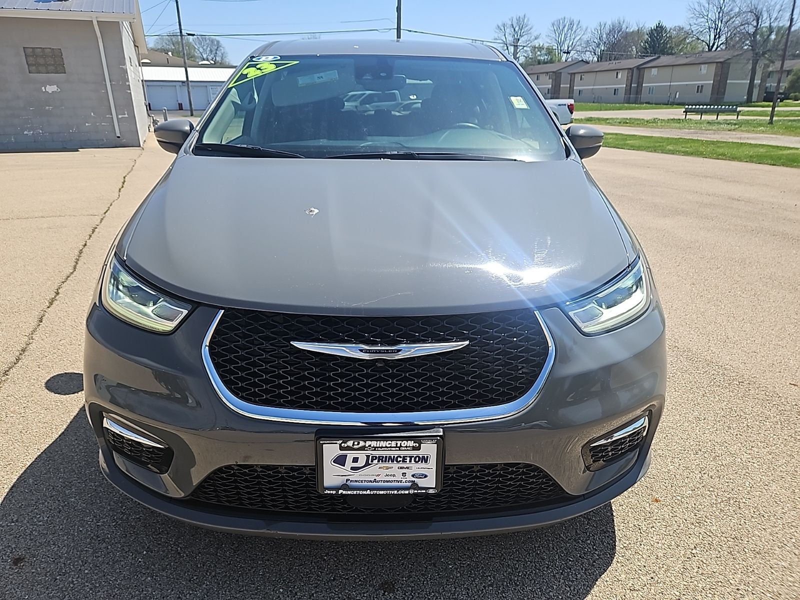 2023 Chrysler Pacifica Touring L