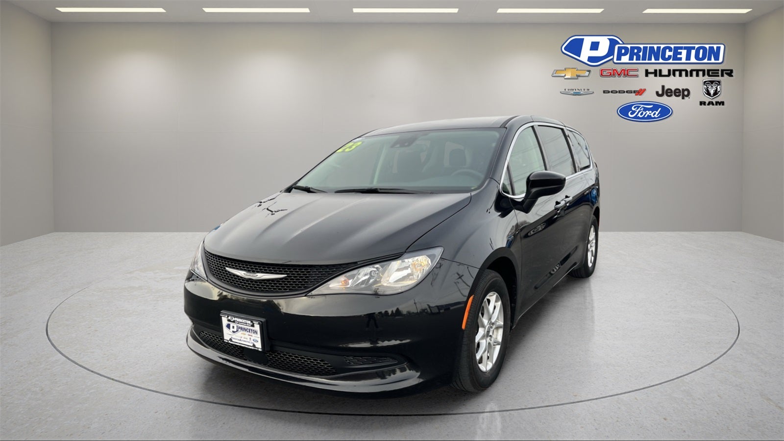 2023 Chrysler Voyager LX