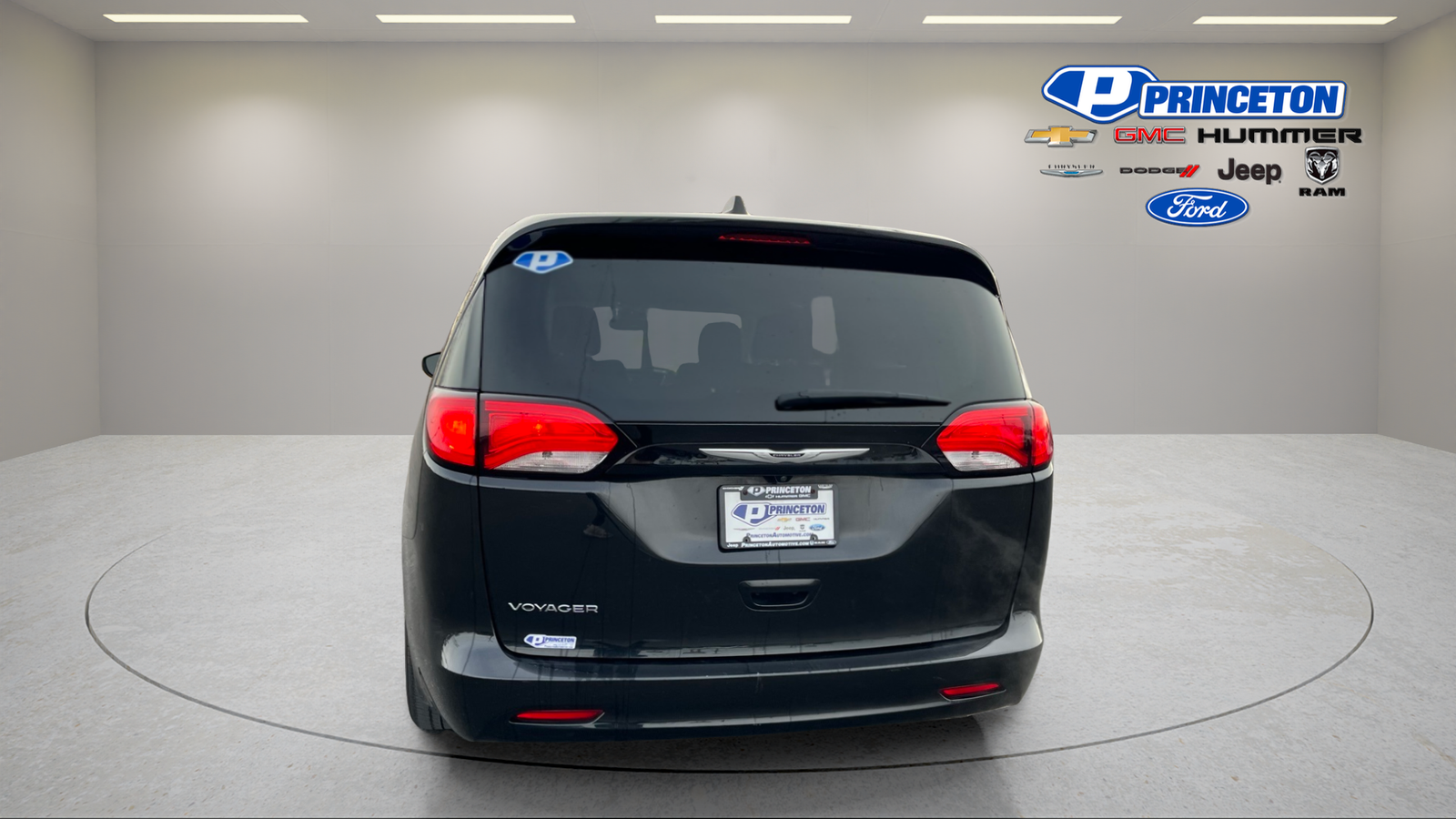 2023 Chrysler Voyager LX