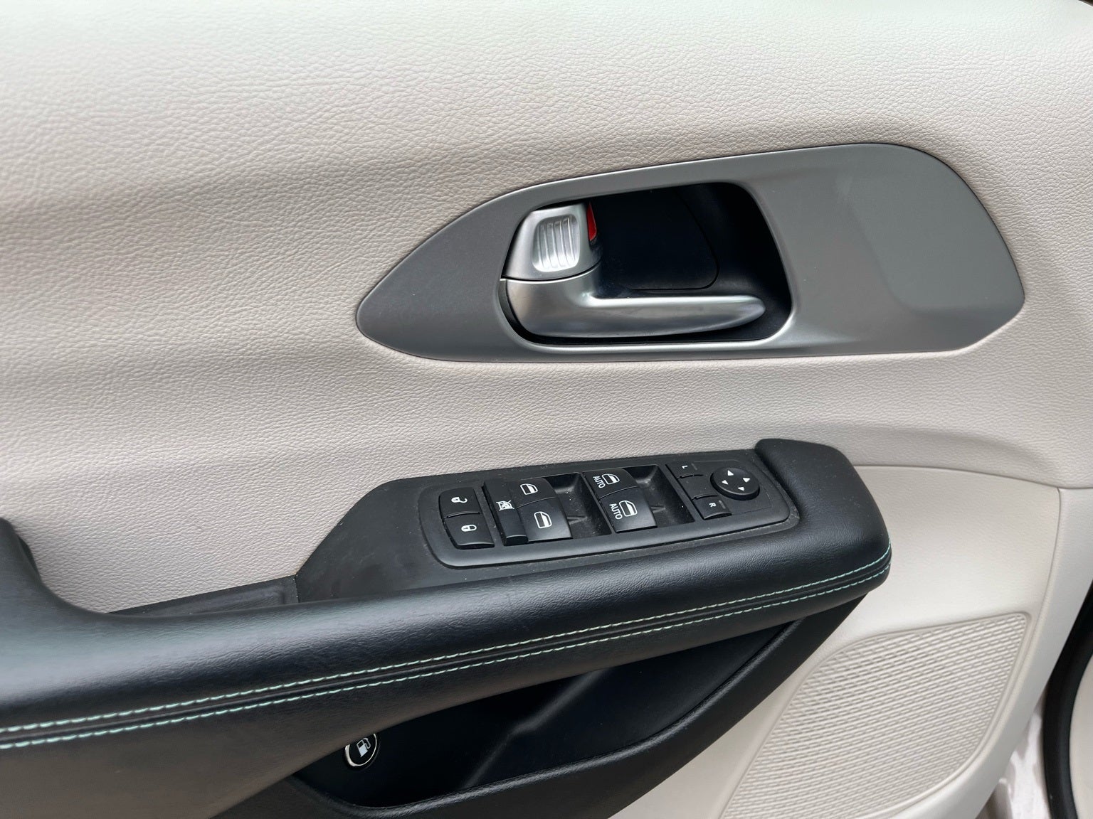 2018 Chrysler Pacifica Hybrid Touring Plus