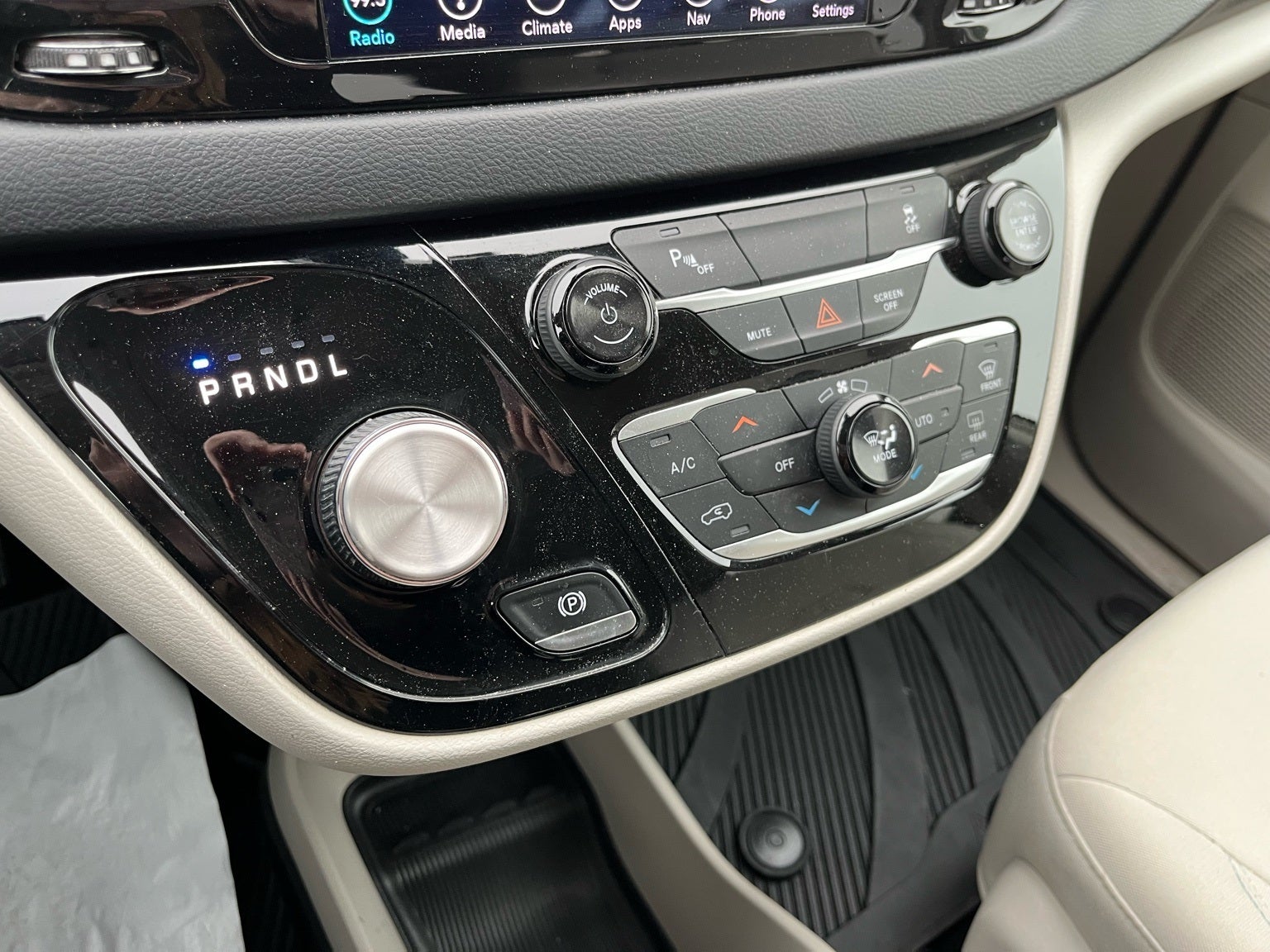 2018 Chrysler Pacifica Hybrid Touring Plus