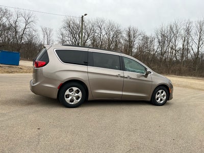 2018 Chrysler Pacifica Hybrid Touring Plus
