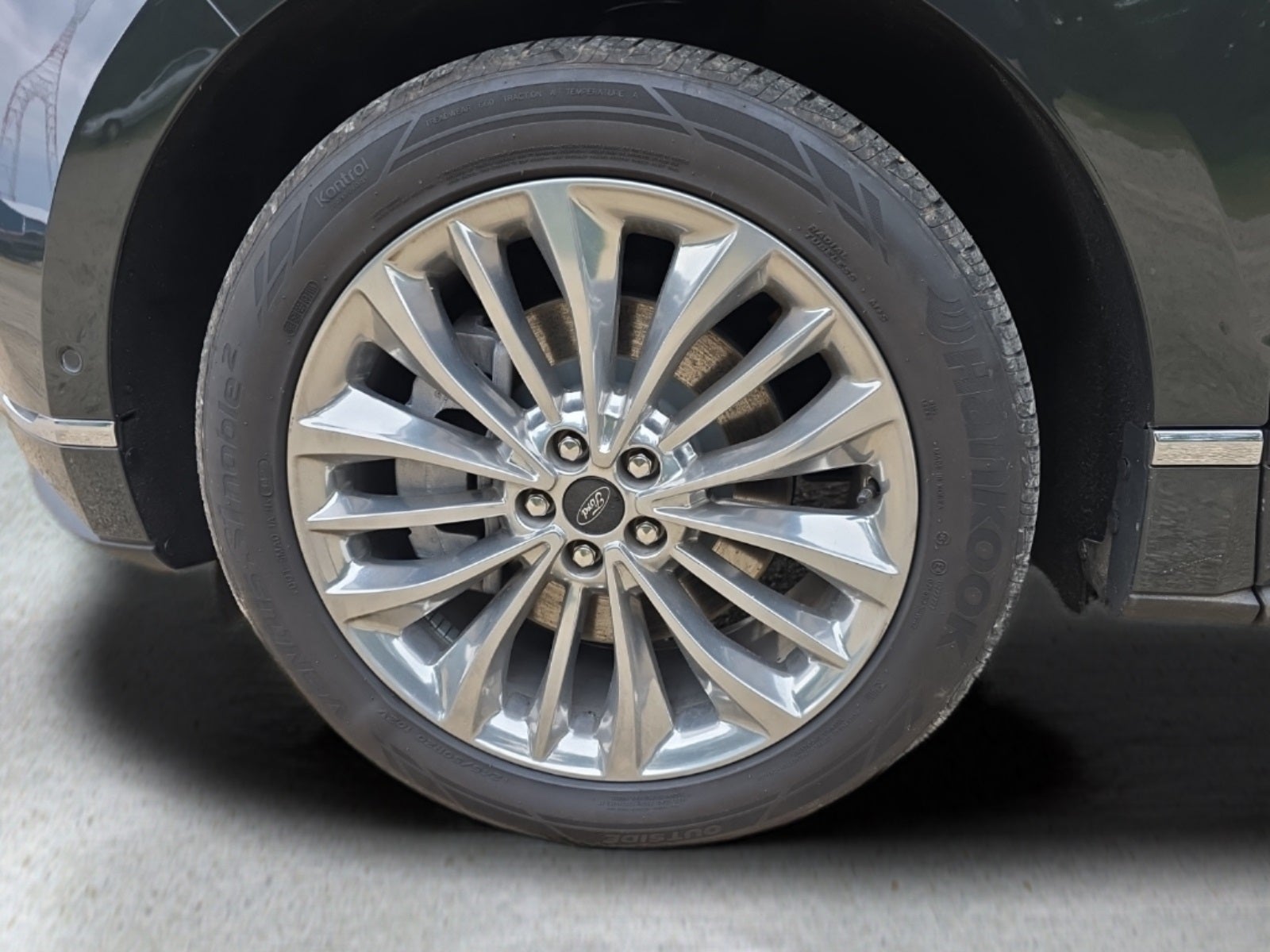 2024 Ford Edge Titanium