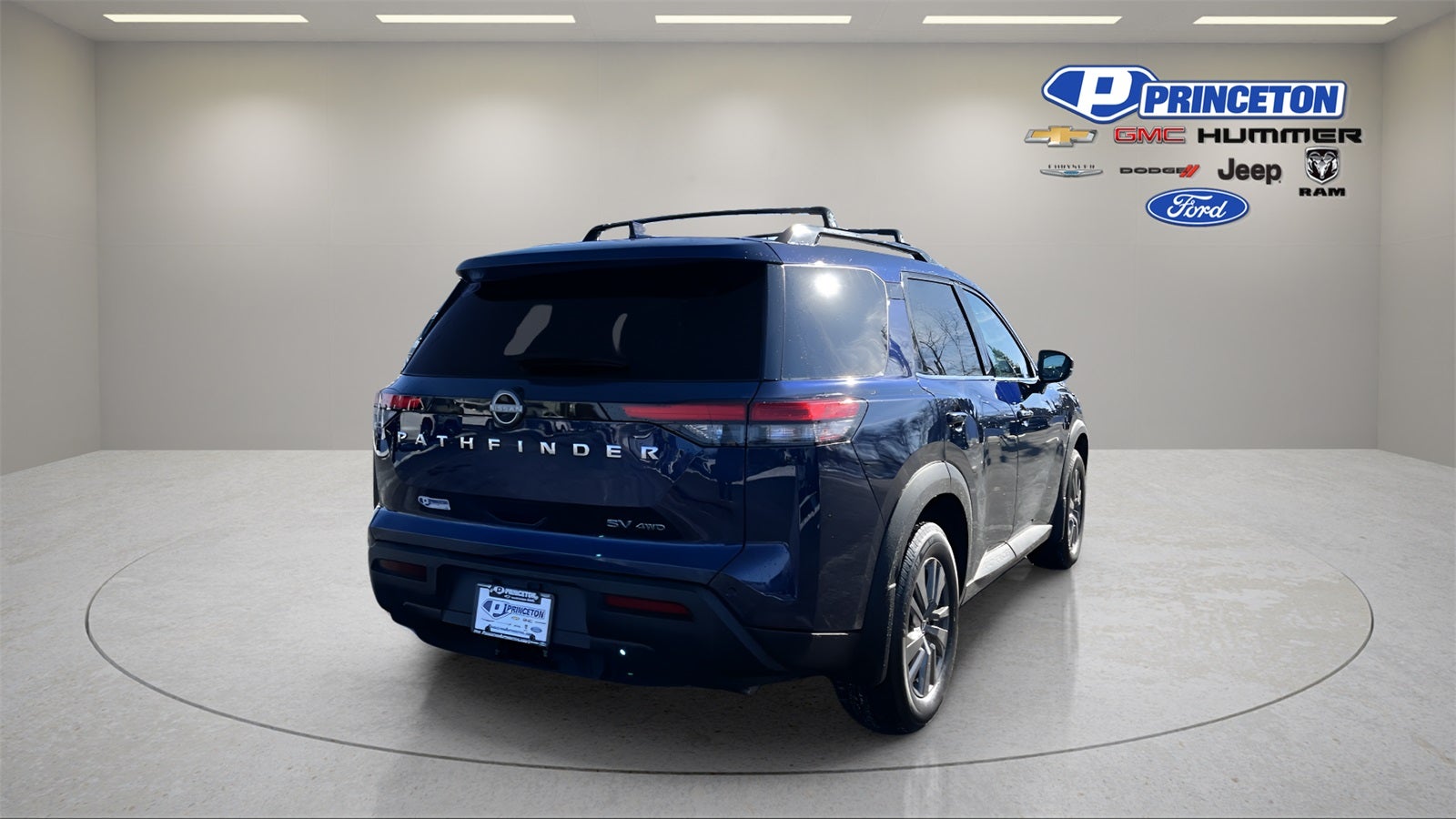 2022 Nissan Pathfinder SV