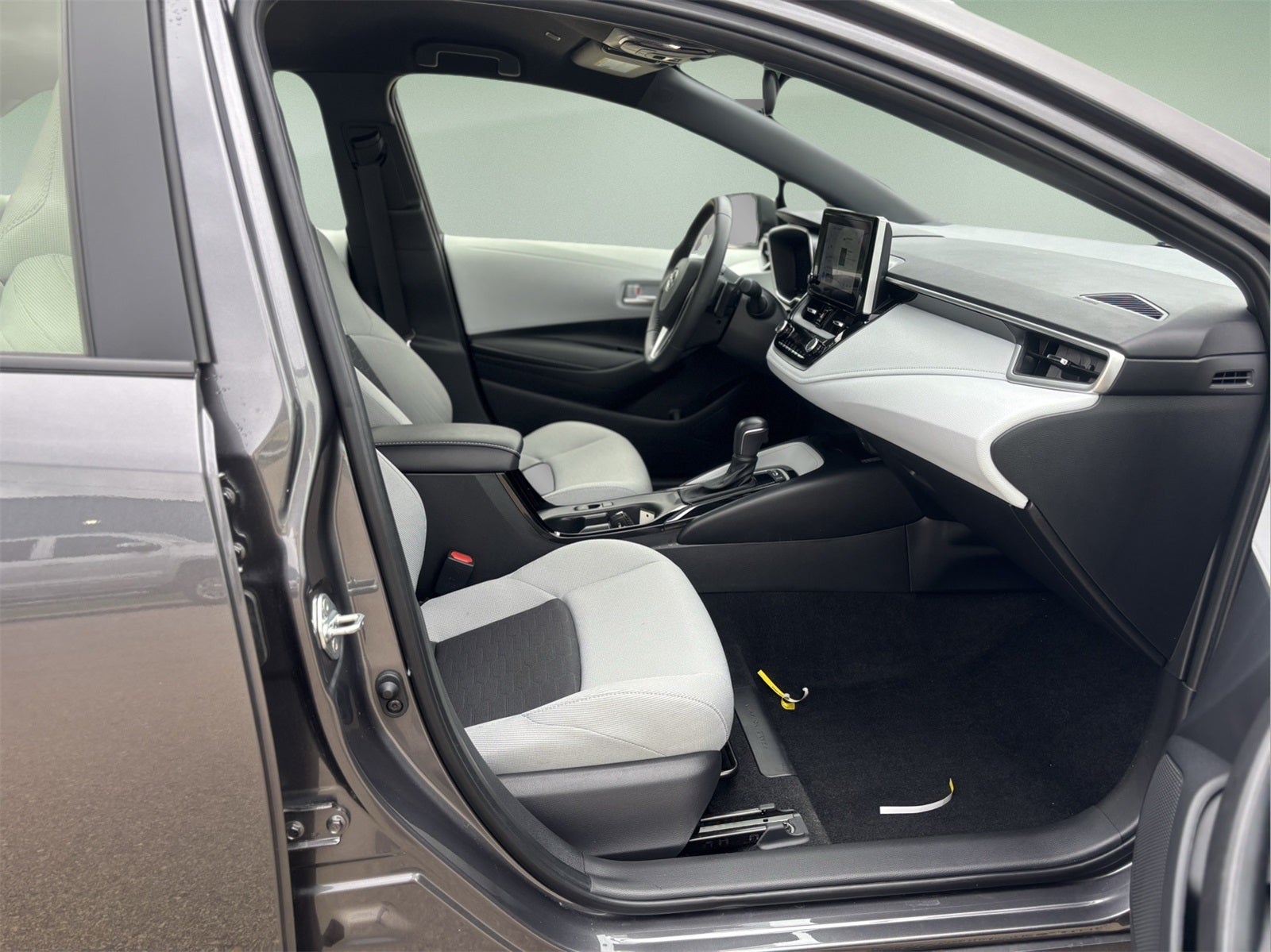 2024 Toyota Corolla Hatchback SE