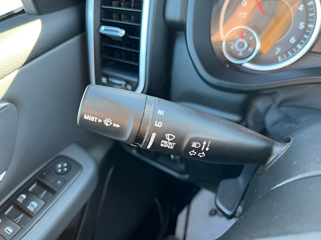 2022 RAM 1500 Big Horn Quad Cab 4x4 6'4' Box