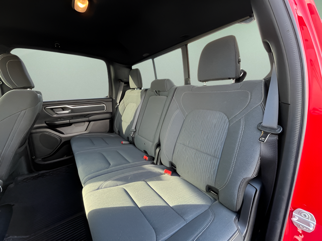 2022 RAM 1500 Big Horn Crew Cab 4x4 5'7' Box