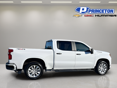 2021 Chevrolet Silverado 1500 4WD Crew Cab Short Bed Custom