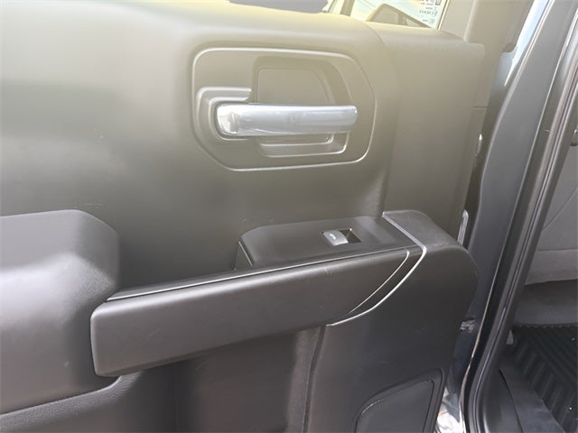 2022 Chevrolet Silverado 1500 LTD 4WD Crew Cab Short Bed LT