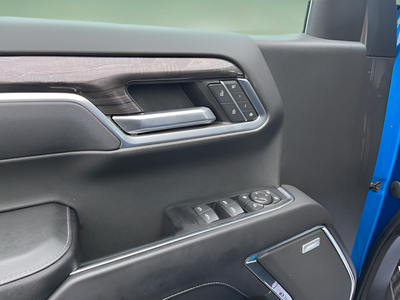 2022 Chevrolet Silverado 1500 4WD Crew Cab Short Bed LTZ