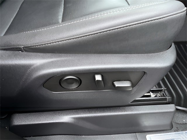 2022 Chevrolet Silverado 1500 4WD Crew Cab Short Bed LTZ