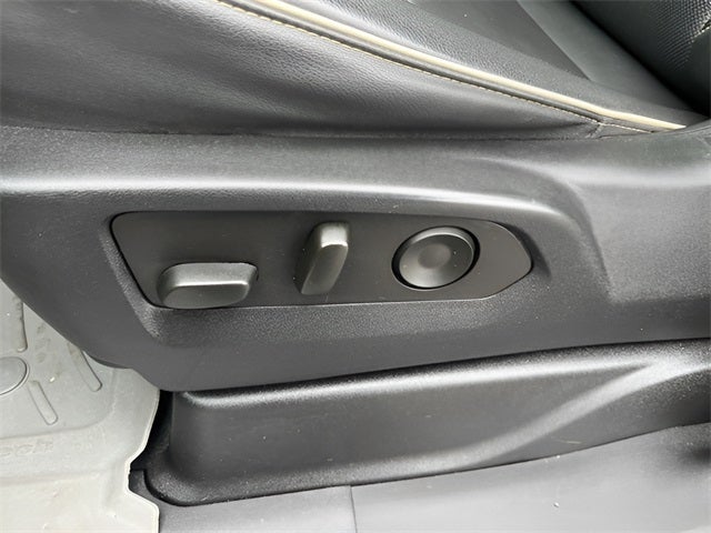 2023 GMC Yukon 4WD SLT