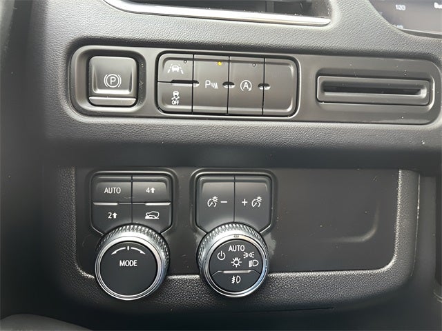 2023 GMC Yukon 4WD SLT