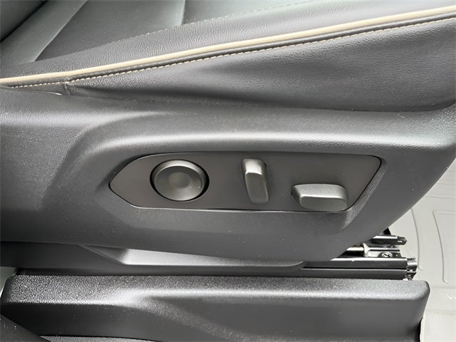 2023 GMC Yukon 4WD SLT