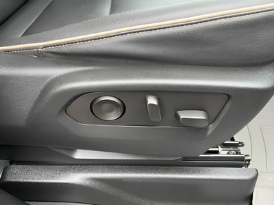 2023 GMC Yukon 4WD SLT