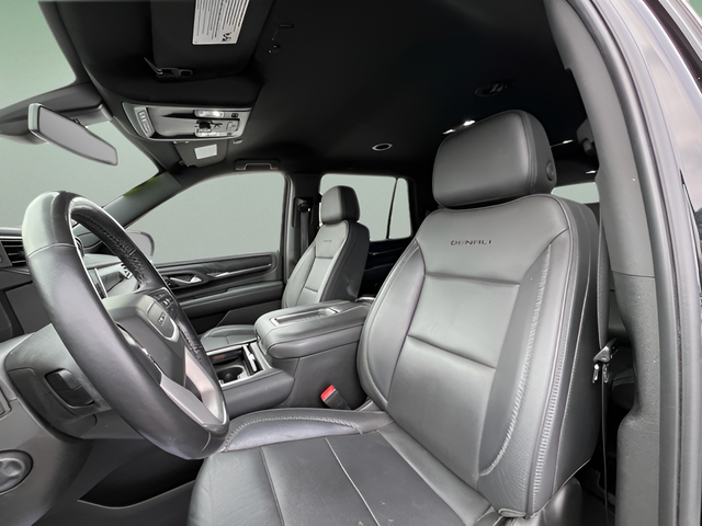 2022 GMC Yukon 4WD Denali