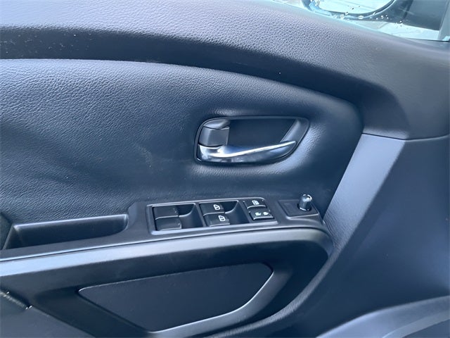 2021 Nissan TITAN Crew Cab PRO-4X 4x4