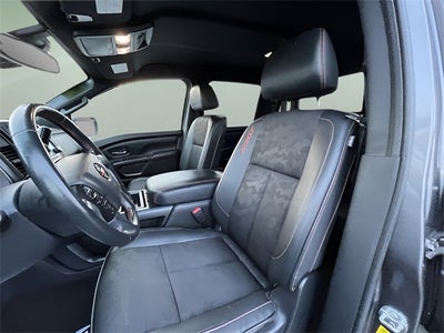 2021 Nissan TITAN Crew Cab PRO-4X 4x4