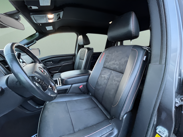 2021 Nissan TITAN Crew Cab PRO-4X 4x4