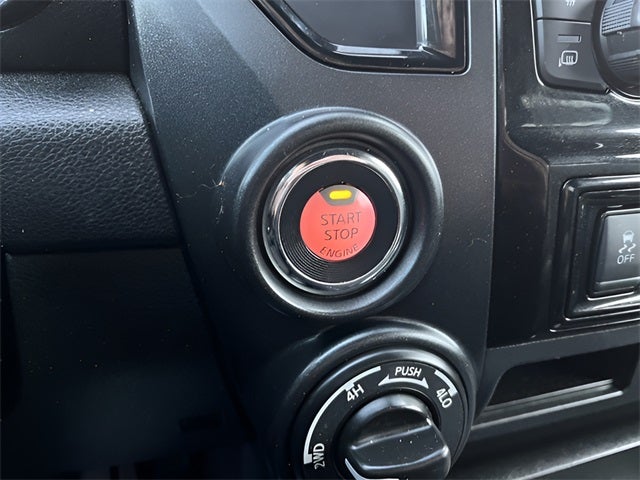 2021 Nissan TITAN Crew Cab PRO-4X 4x4