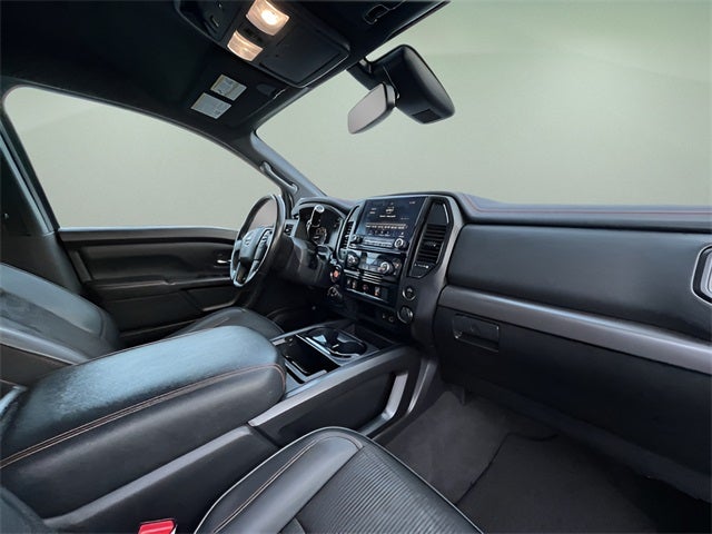 2021 Nissan TITAN Crew Cab PRO-4X 4x4