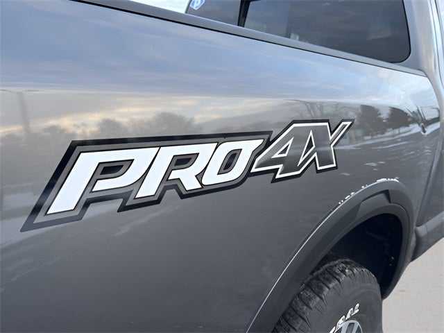 2021 Nissan TITAN Crew Cab PRO-4X 4x4