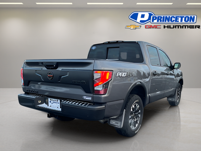 2021 Nissan TITAN Crew Cab PRO-4X 4x4