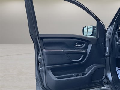 2021 Nissan TITAN Crew Cab PRO-4X 4x4