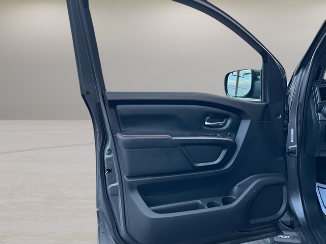 2021 Nissan TITAN Crew Cab PRO-4X 4x4