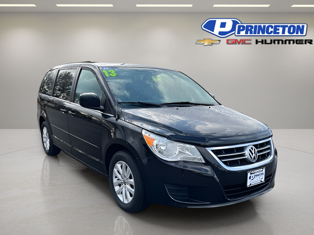 2013 Volkswagen Routan SE