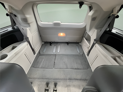 2013 Volkswagen Routan SE